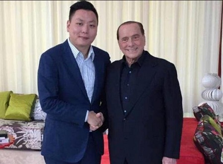 嫩模被强到高潮呻吟不断故事